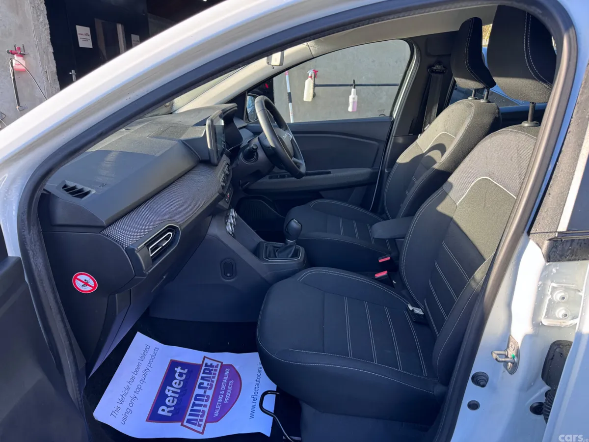 Dacia Jogger MPV, Petrol, 2024, White