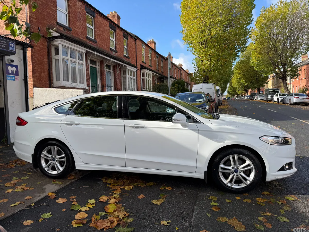 Ford Mondeo Hatchback, Diesel, 2017, White