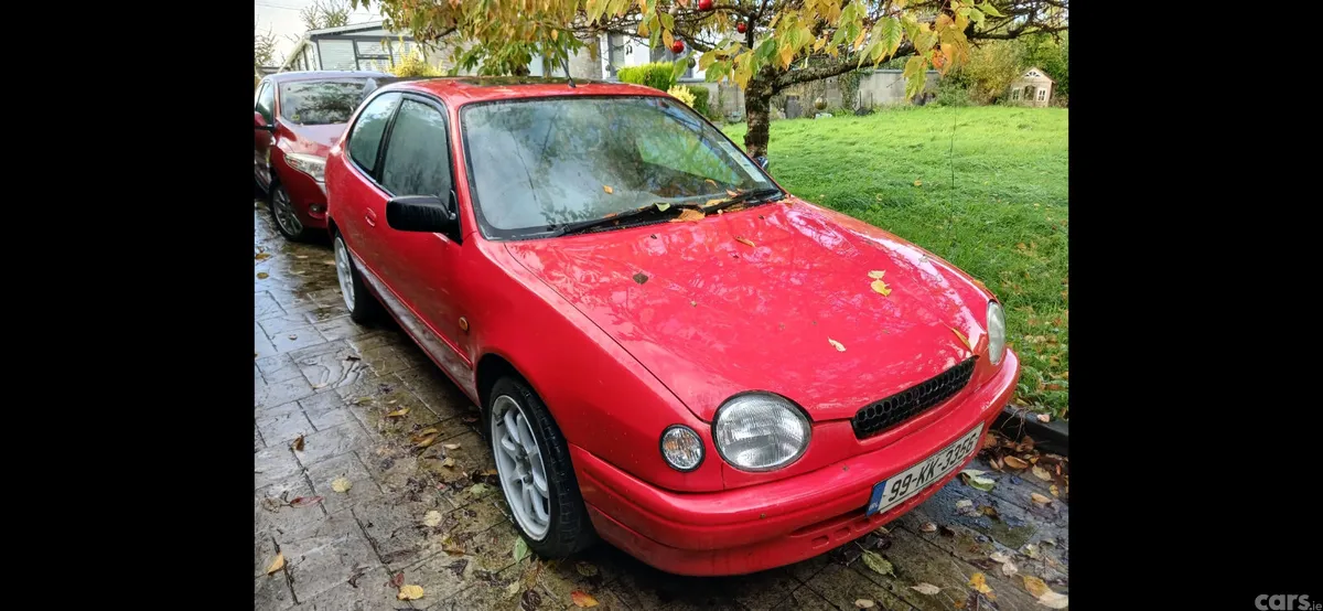 Toyota Corolla Hatchback, Petrol, 1999, Red