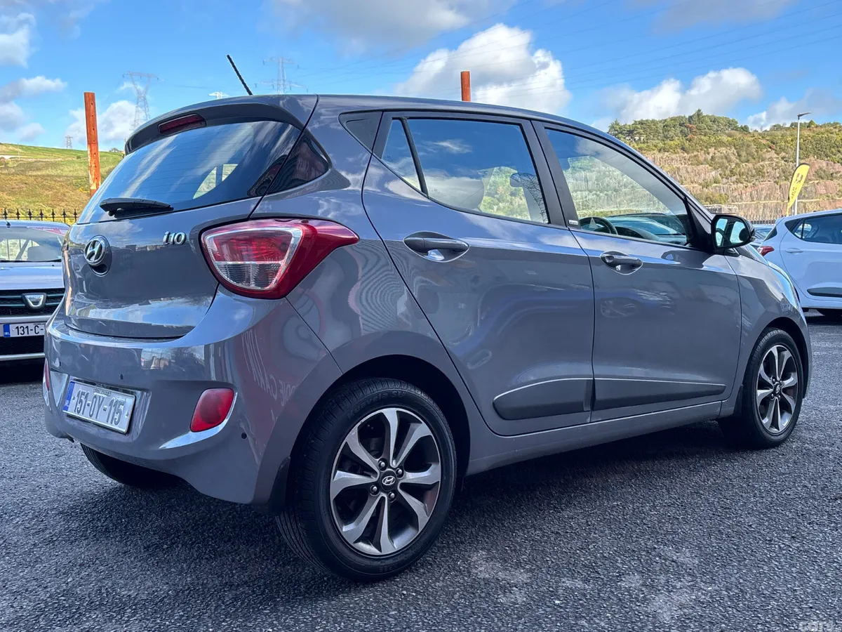 Hyundai i10 Hatchback, Petrol, 2015, Grey