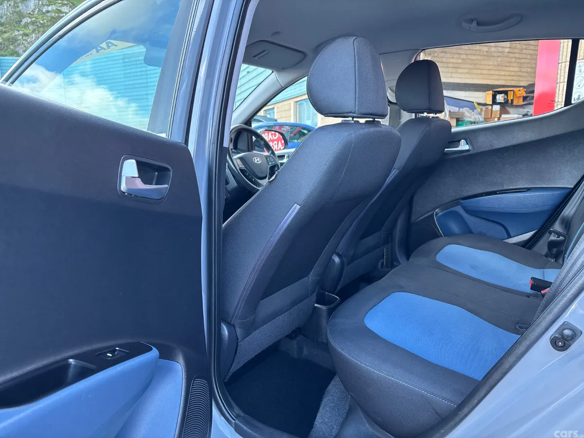 Hyundai i10 Hatchback, Petrol, 2015, Grey