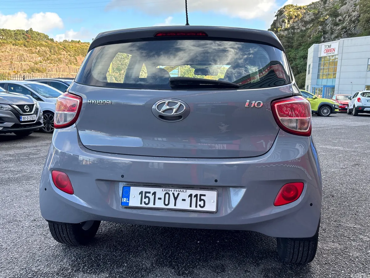 Hyundai i10 Hatchback, Petrol, 2015, Grey