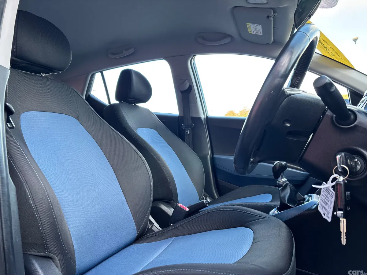 Hyundai i10 Hatchback, Petrol, 2015, Grey