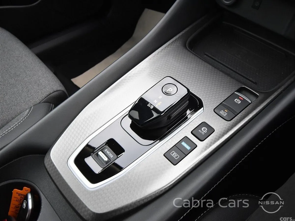 Nissan Qashqai MPV, Petrol Hybrid, 2026, Grey