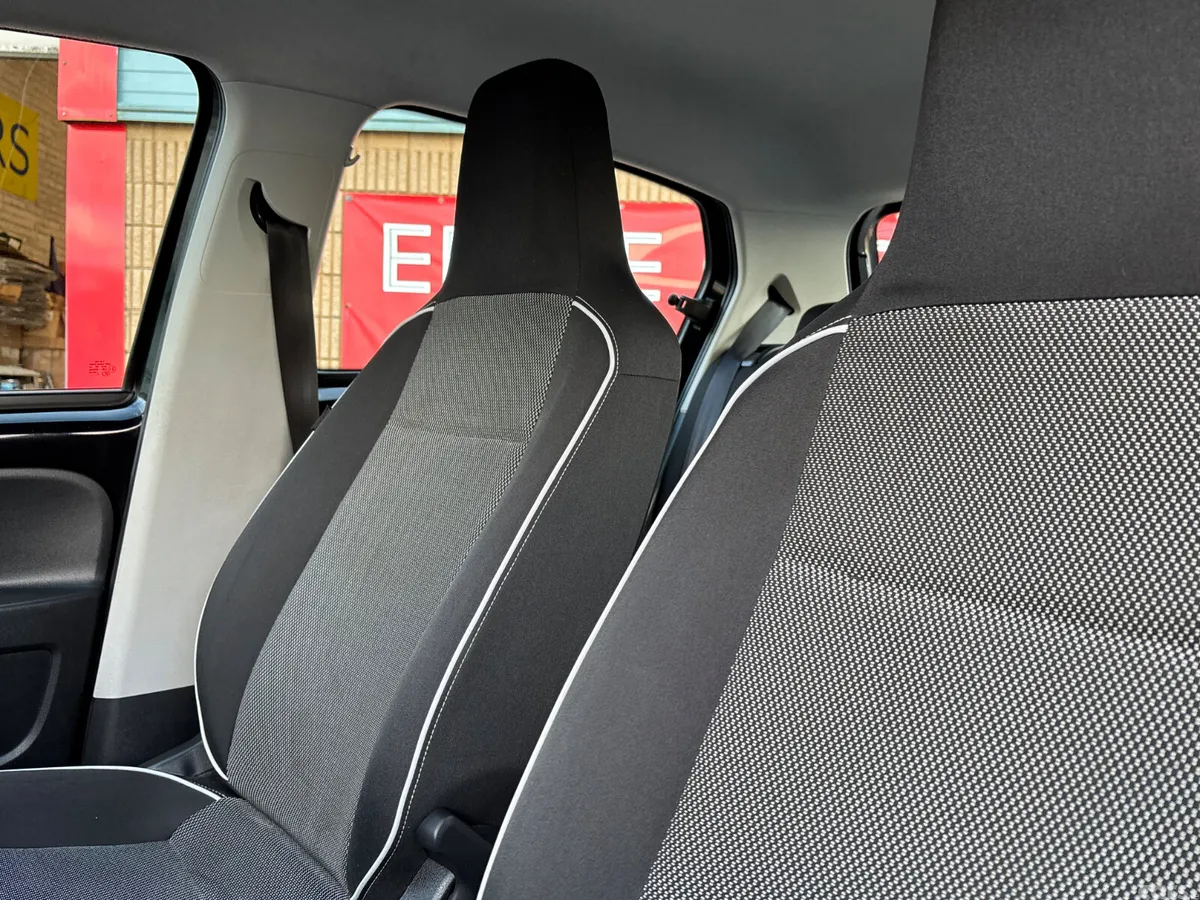 SEAT Mii Hatchback, Petrol, 2016, Black