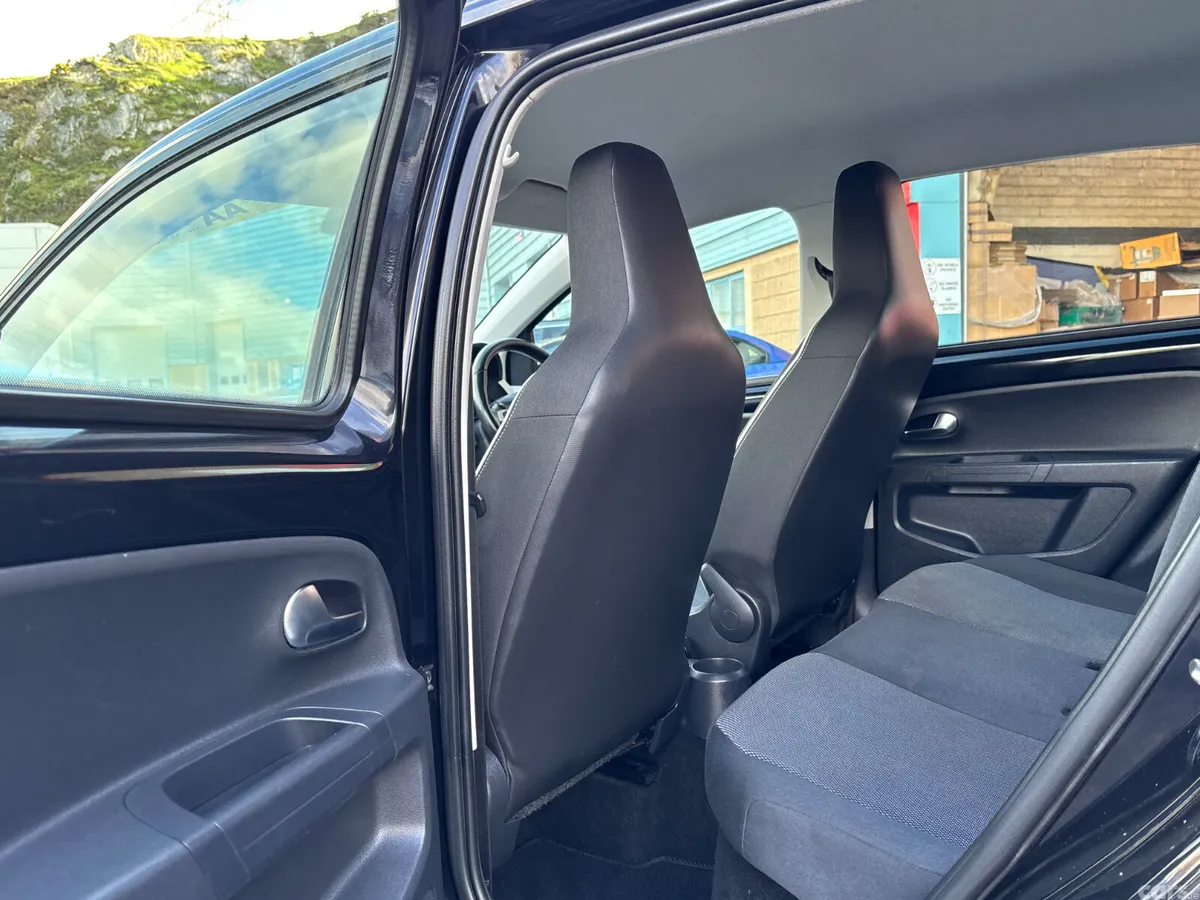 SEAT Mii Hatchback, Petrol, 2016, Black