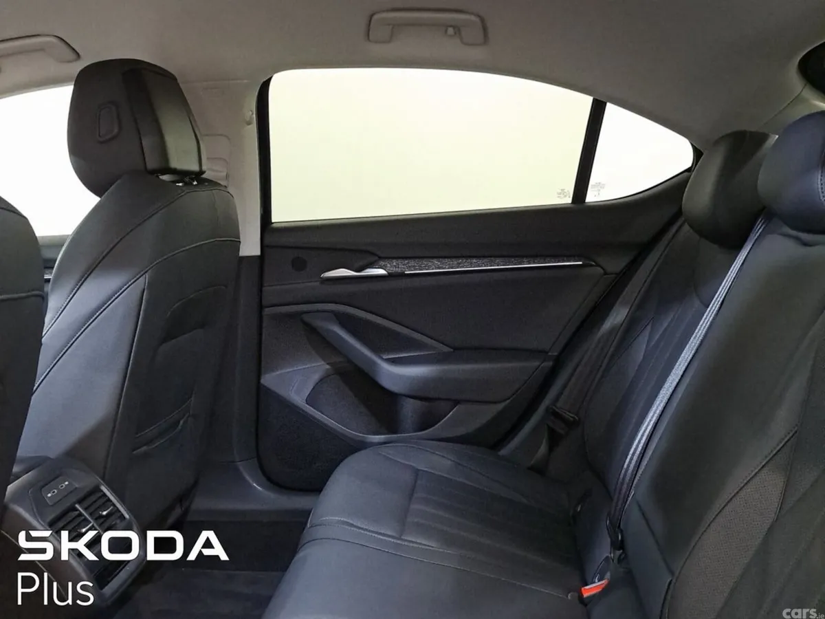 Skoda Superb Saloon, Diesel, 2026, Black