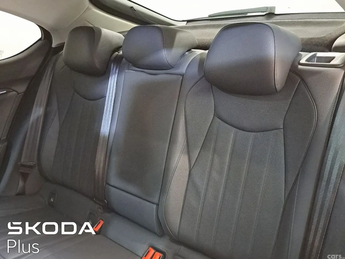 Skoda Superb Saloon, Diesel, 2026, Black