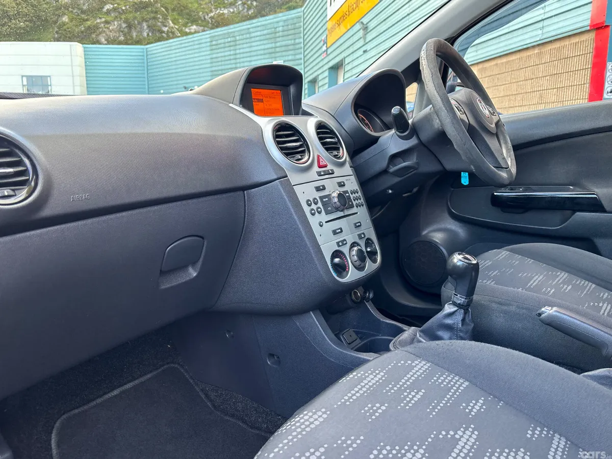 Vauxhall Corsa Hatchback, Diesel, 2012, Black