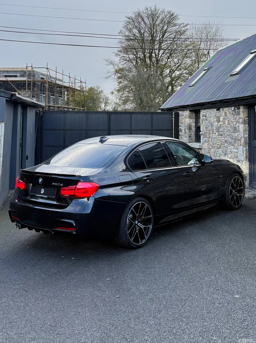 BMW 3-Series Saloon, Diesel, 2017, Black