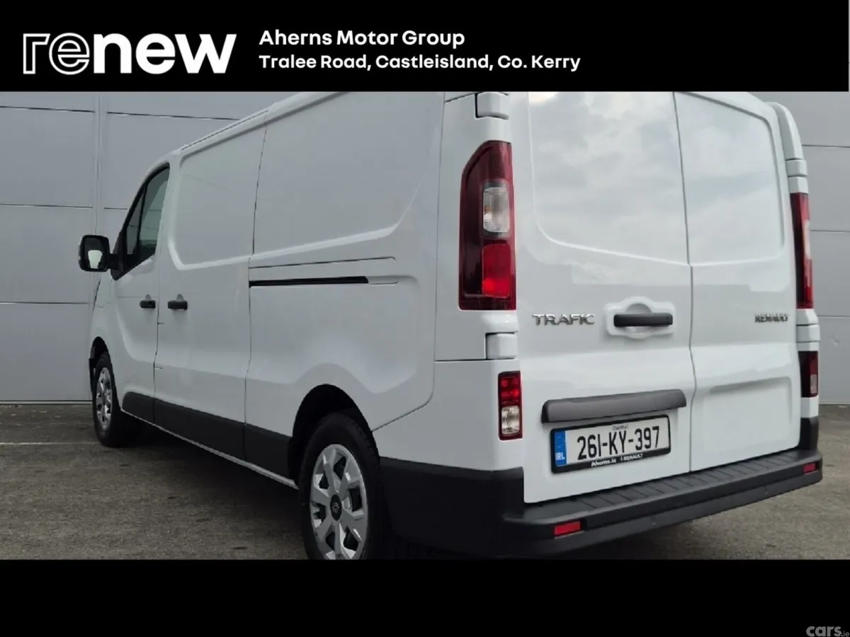 Renault Trafic MPV, Diesel, 2026, White