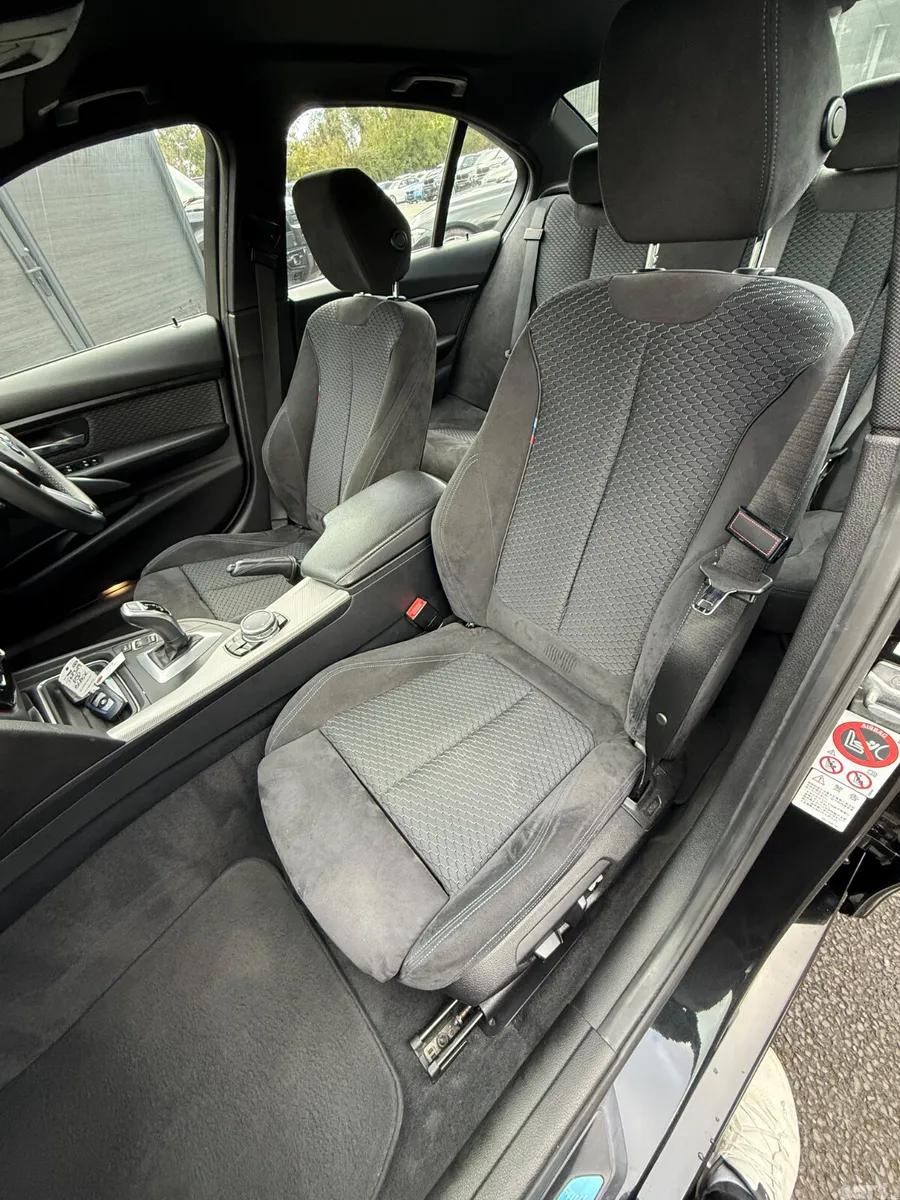 BMW 3-Series Saloon, Diesel, 2015, Black