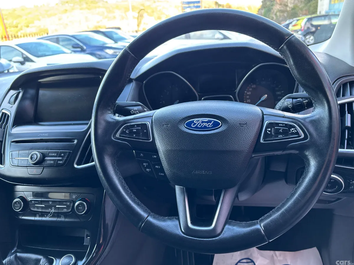 Ford Focus Hatchback, Diesel, 2016, Blue