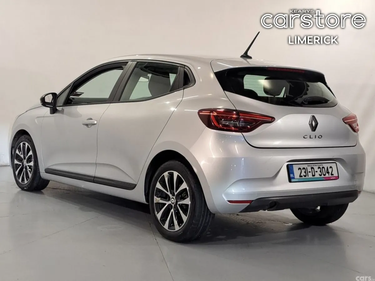 Renault Clio Hatchback, Petrol, 2023, Grey