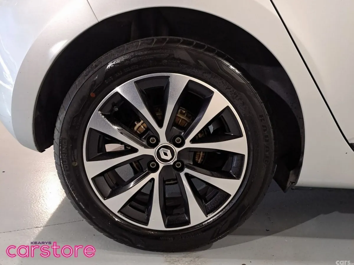 Renault Clio Hatchback, Petrol, 2023, Grey