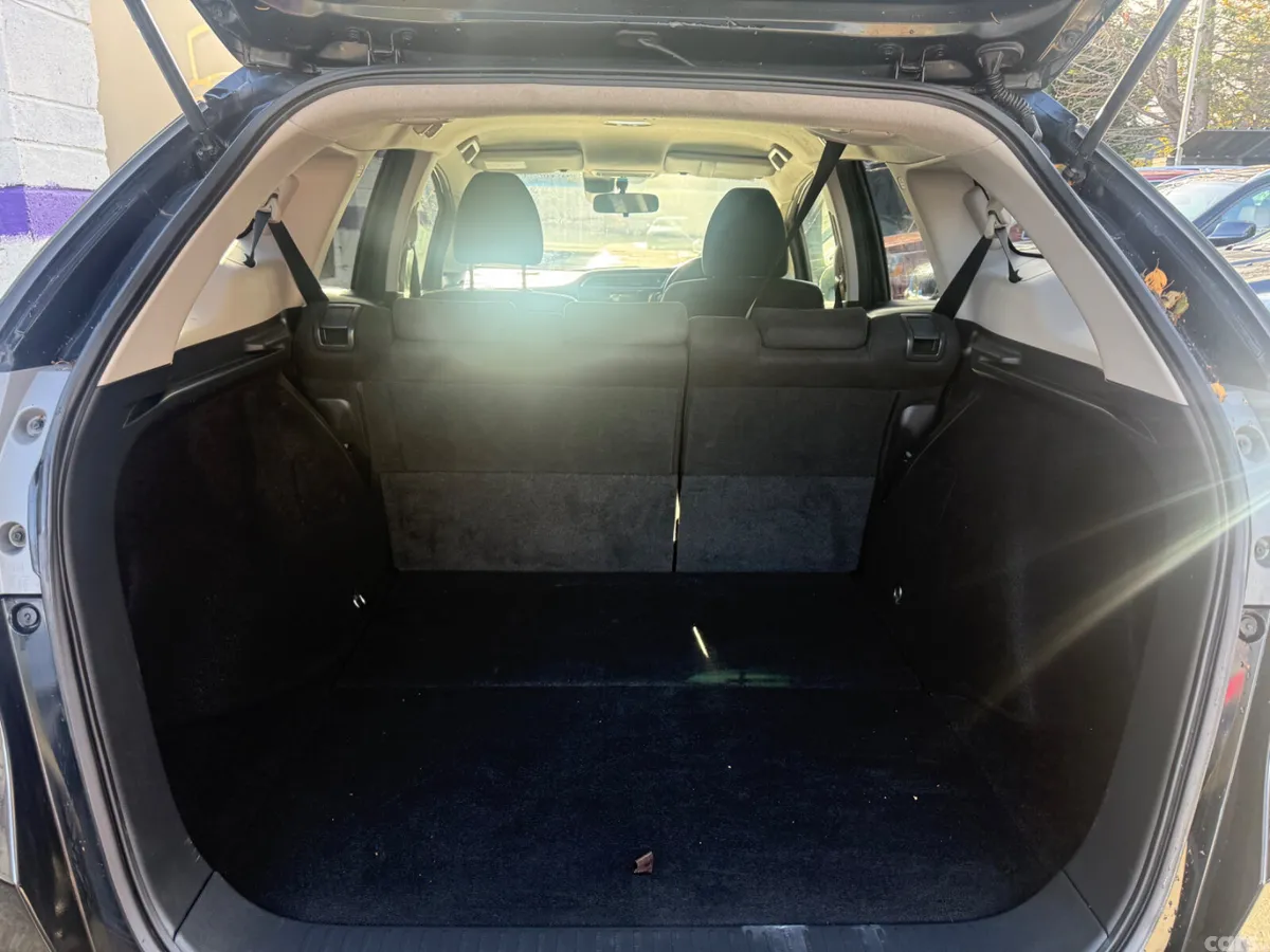 Honda Shuttle MPV, Petrol Hybrid, 2017, Black