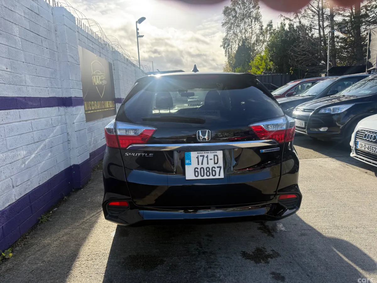 Honda Shuttle MPV, Petrol Hybrid, 2017, Black