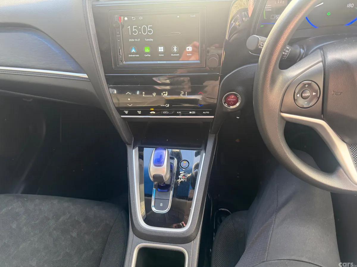 Honda Shuttle MPV, Petrol Hybrid, 2017, Black