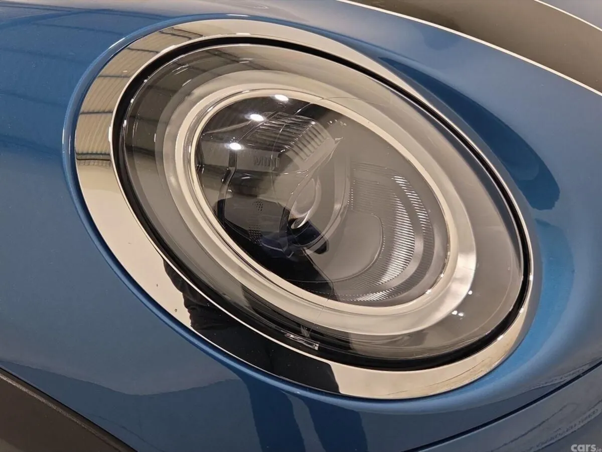 Mini Cooper Hatchback, Petrol, 2024, Blue