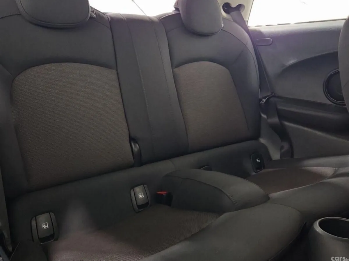 Mini Cooper Hatchback, Petrol, 2024, Blue