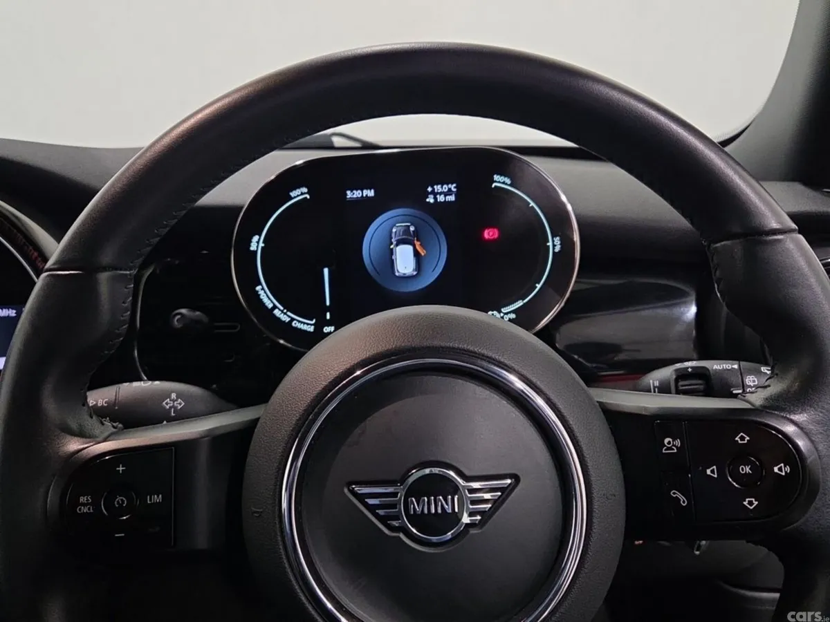 Mini Cooper Hatchback, Electric, 2022, Green