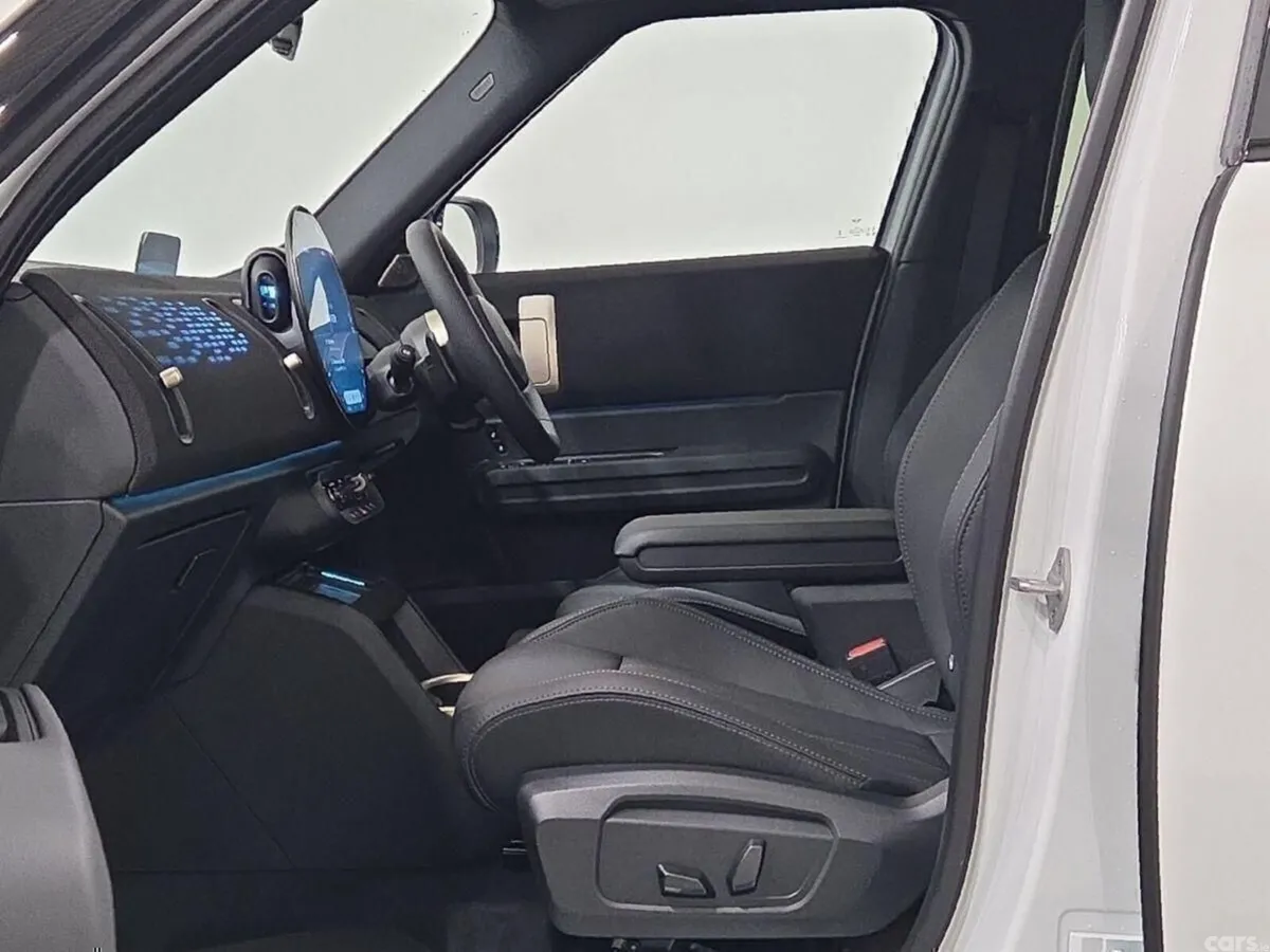 Mini Countryman SUV, Electric, 2026, White
