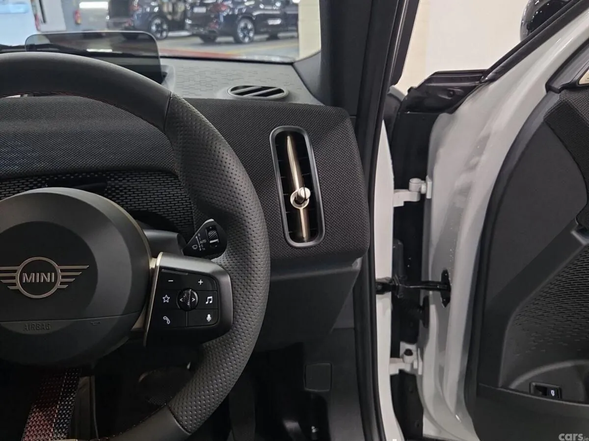 Mini Countryman SUV, Electric, 2026, White