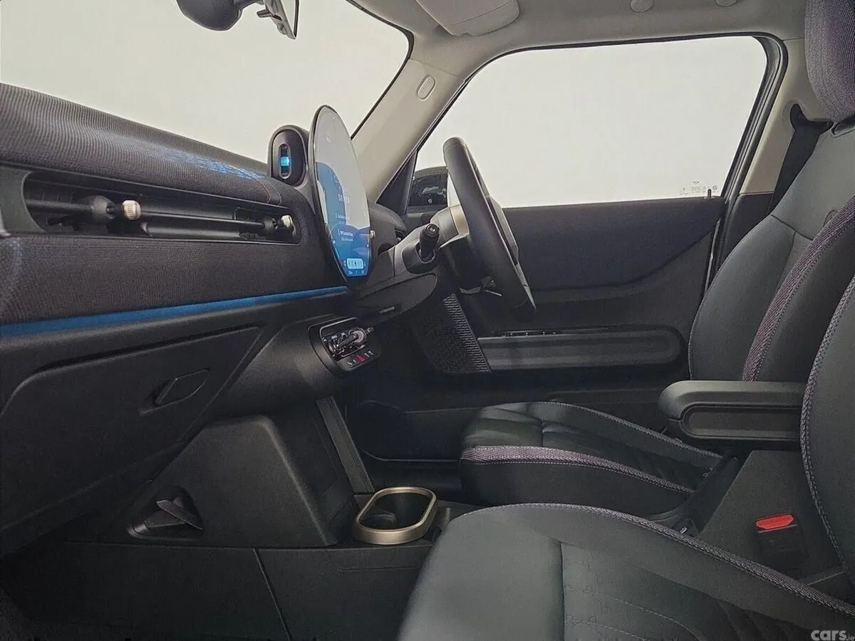 Mini Cooper Hatchback, Petrol, 2025, Silver