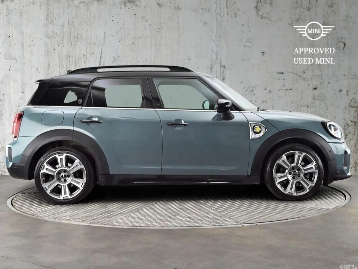 Mini Countryman SUV, Petrol Plug-in Hybrid, 2023, Green