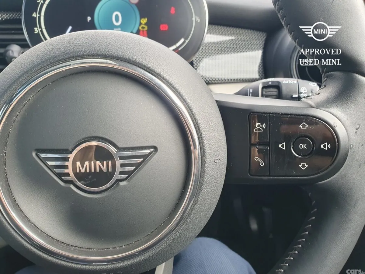 Mini Cooper Hatchback, Petrol, 2023, Silver