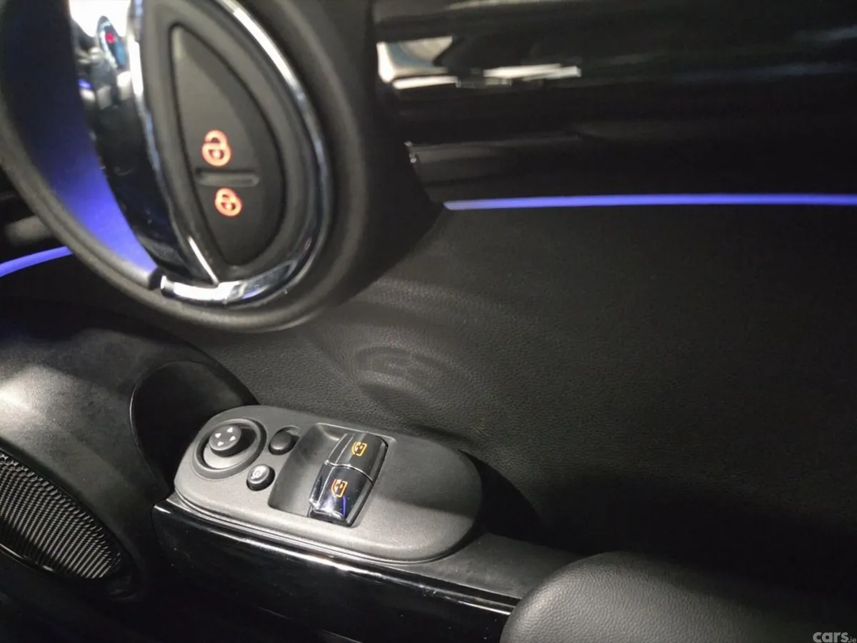 Mini Cooper Hatchback, Electric, 2022, Black