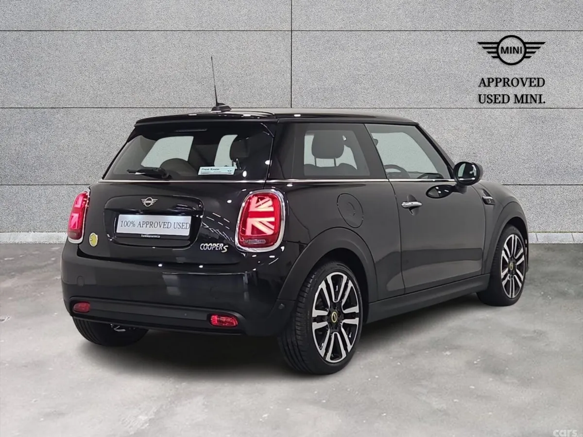 Mini Cooper Hatchback, Electric, 2022, Black