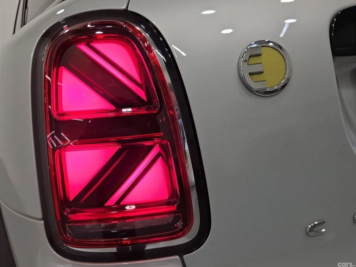 Mini Countryman SUV, Petrol Plug-in Hybrid, 2023, Silver