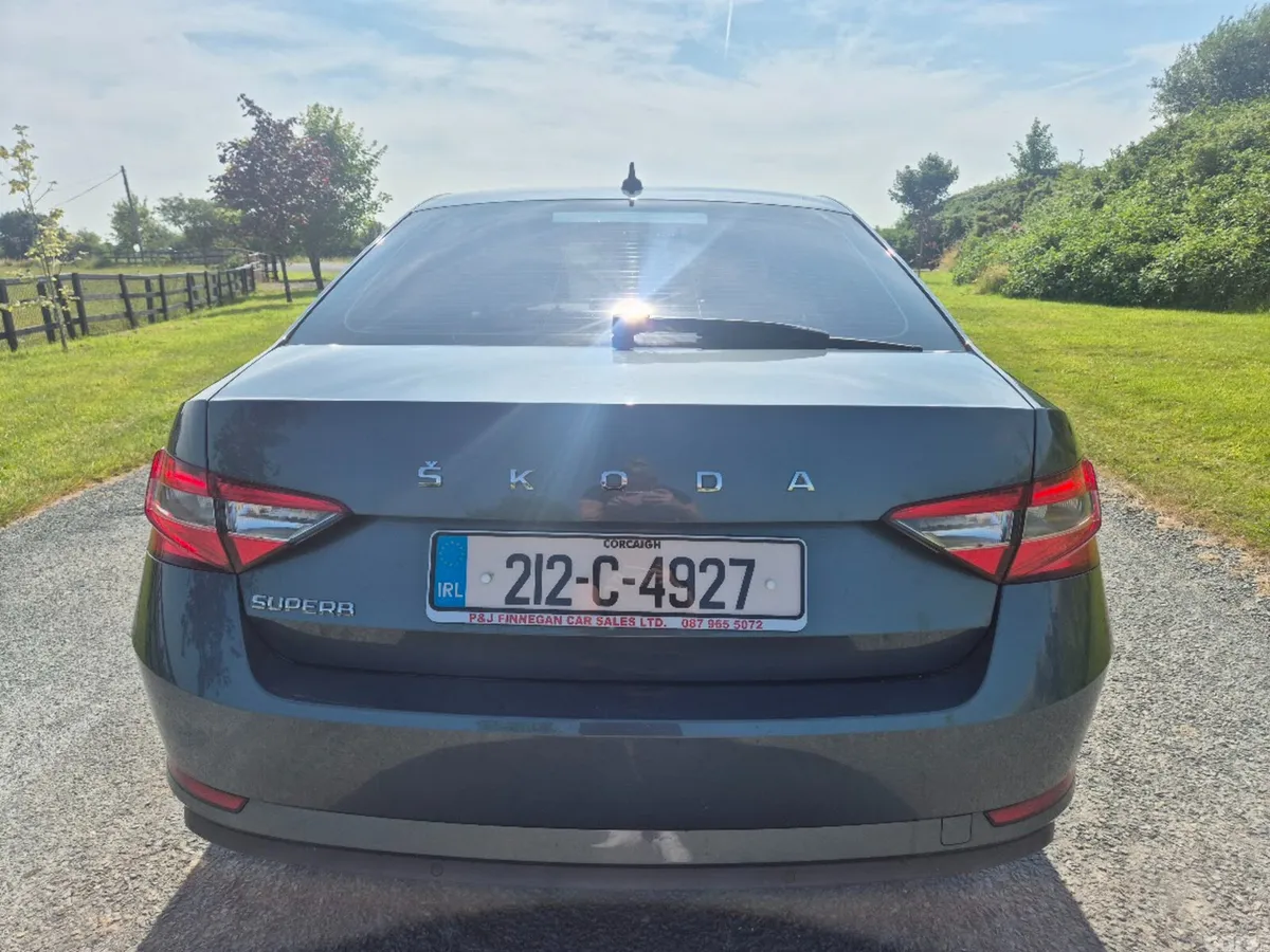 Skoda Superb Saloon, Diesel, 2021, Grey