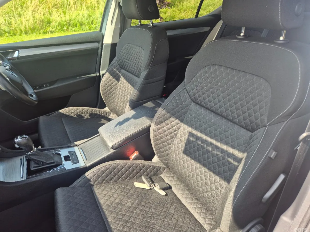 Skoda Superb Saloon, Diesel, 2021, Grey