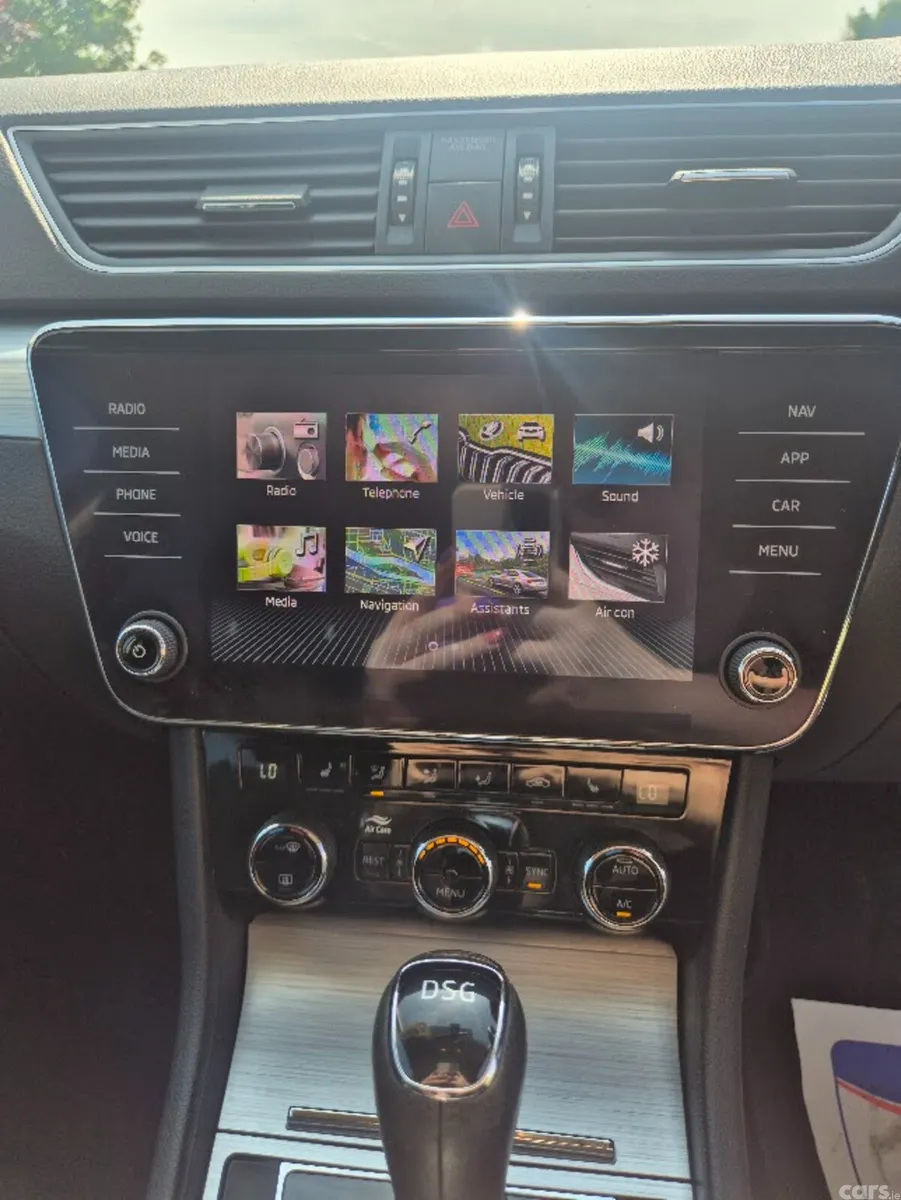 Skoda Superb Saloon, Diesel, 2021, Grey