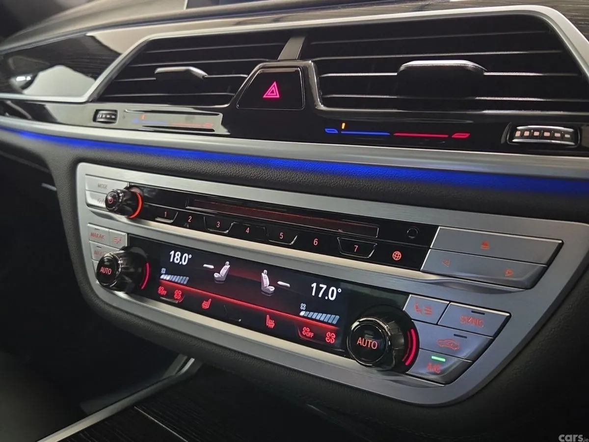 BMW 7-Series Saloon, Petrol Plug-in Hybrid, 2023, Grey