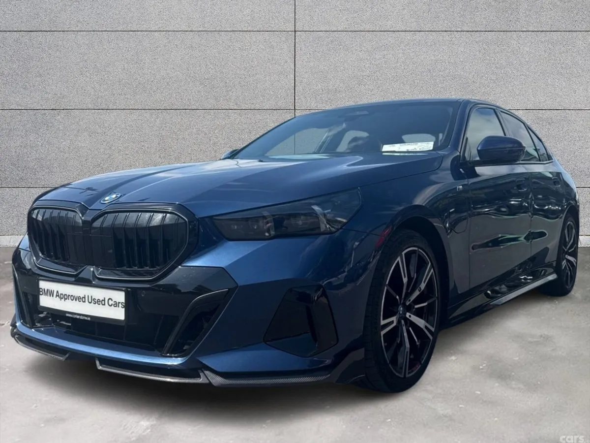 BMW 5-Series Saloon, Petrol Plug-in Hybrid, 2024, Blue