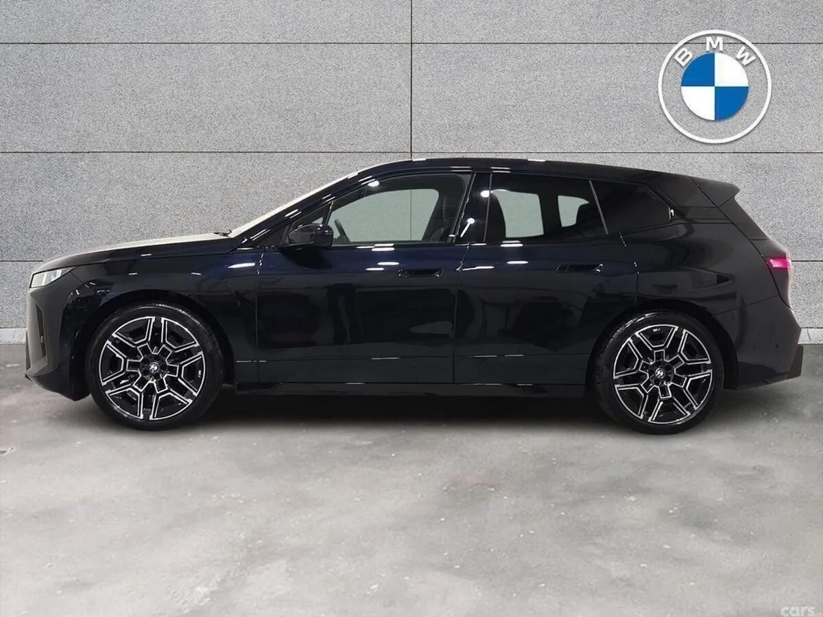 BMW iX SUV, Electric, 2026, Black