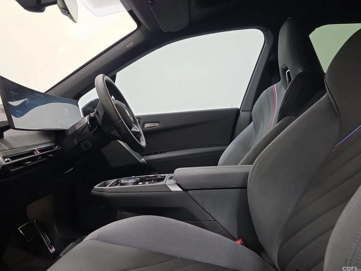BMW iX SUV, Electric, 2026, Black