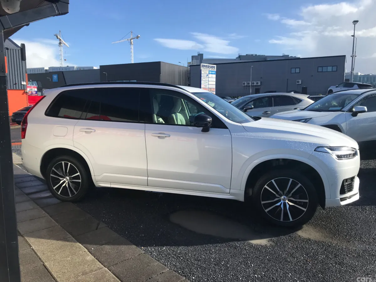 Volvo XC90 SUV, Petrol Plug-in Hybrid, 2023, White