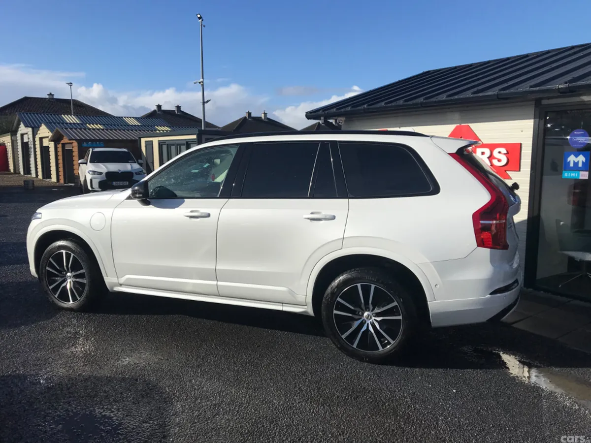 Volvo XC90 SUV, Petrol Plug-in Hybrid, 2023, White