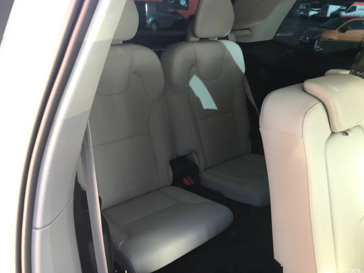 Volvo XC90 SUV, Petrol Plug-in Hybrid, 2023, White