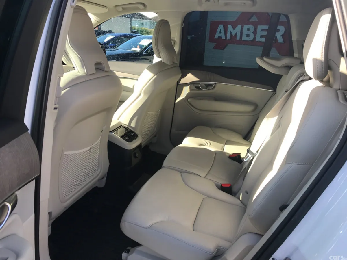 Volvo XC90 SUV, Petrol Plug-in Hybrid, 2023, White
