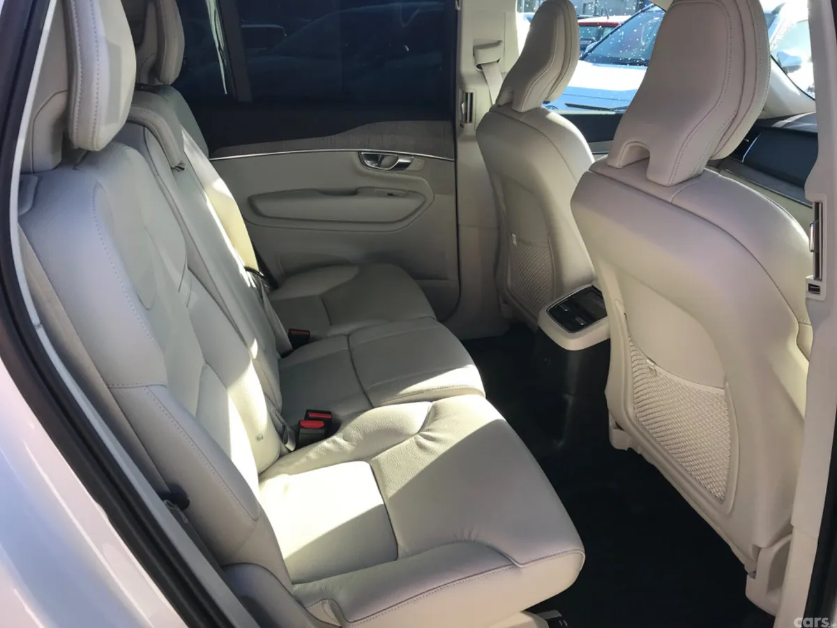 Volvo XC90 SUV, Petrol Plug-in Hybrid, 2023, White
