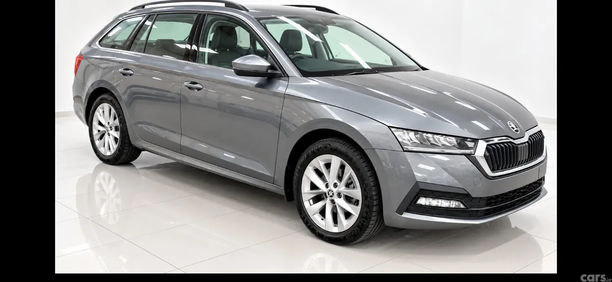 Skoda Octavia Estate, Diesel, 2023, Grey