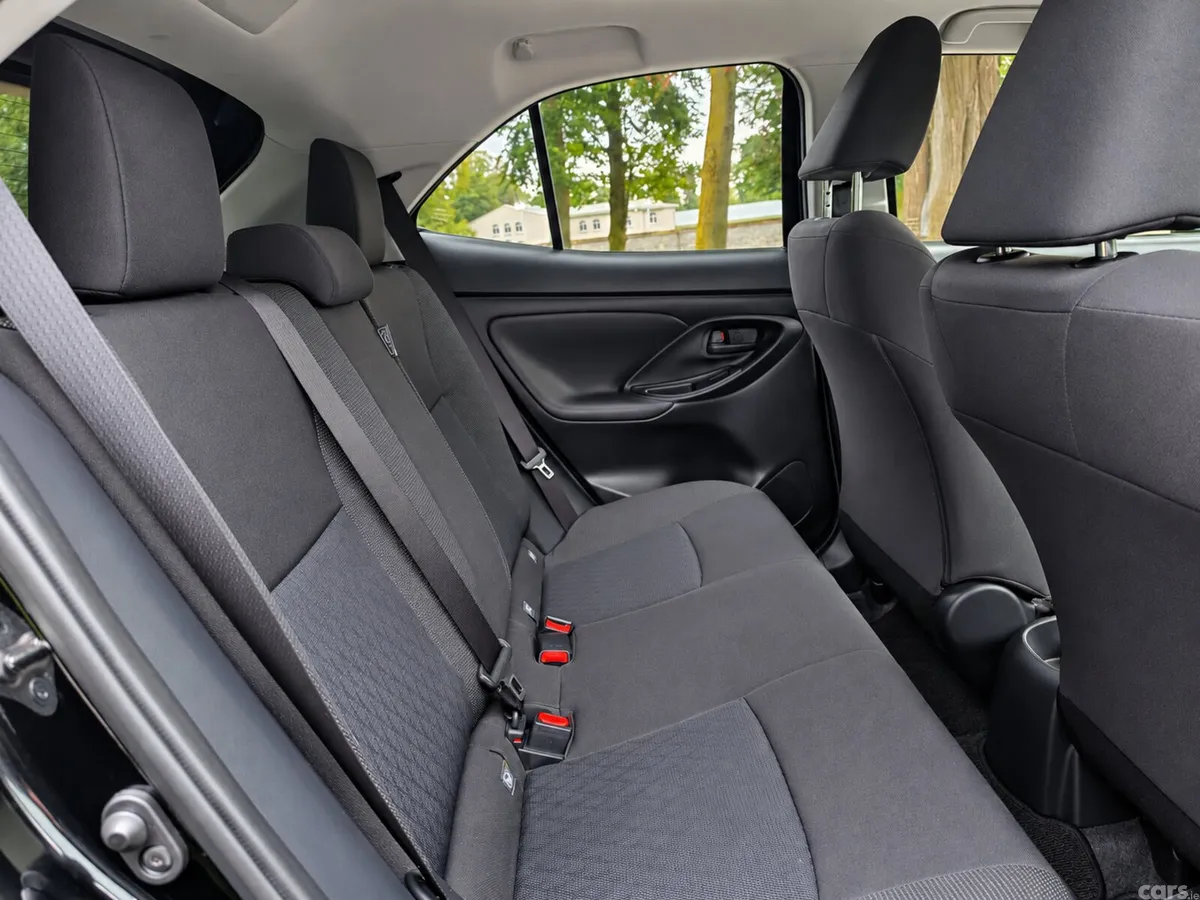 Toyota Yaris Cross Estate, Petrol Hybrid, 2021, Black