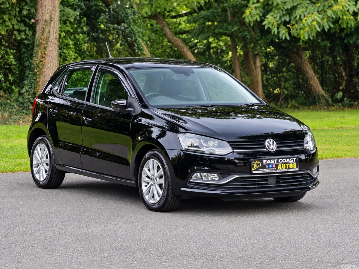 Volkswagen Polo Hatchback, Petrol, 2017, Red