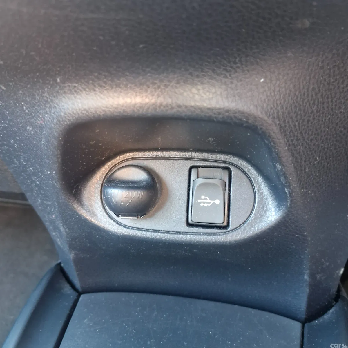 Toyota Yaris Hatchback, Petrol, 2016, Red