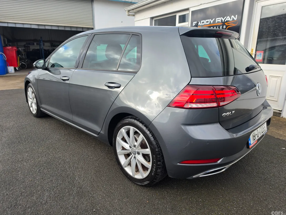 Volkswagen Golf Estate, Petrol, 2018, Grey